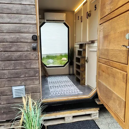 Eazy-bed Norway's Smallest Тромсё